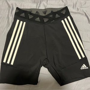 Adidas biker shorts female (M size)